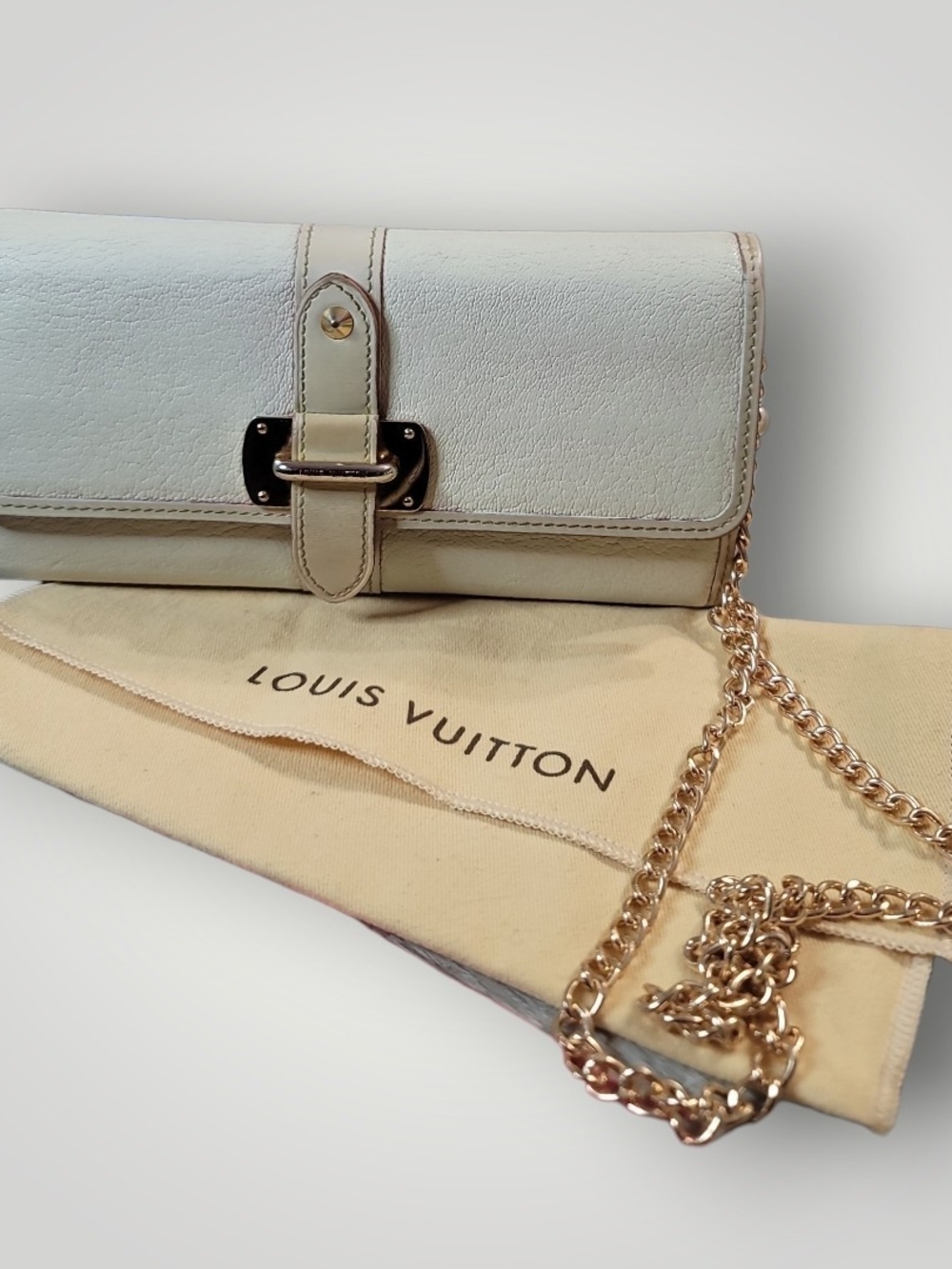 Louis Vuitton Suhali Leather Le Favori Wallet With Chain Preloved With Dusty - Picture 5 of 13